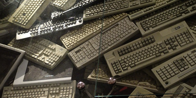 Alte Computer und Handys sind “echte Rohstofflager”,wenn sie richtig entsorgt werden. Dazu soll das neue Elektrogerätegesetz in Zukunft beitragen.