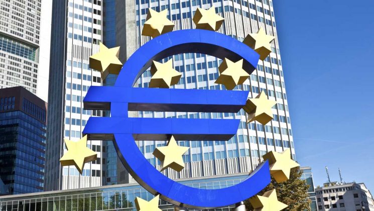 EZB-Politik: Sparkassen erwägen Gebührenanhebung. Sparkassen erwägen Gebührenanhebung