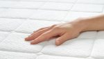 Sauber schlafen: So pflegt man die Matratze richtig