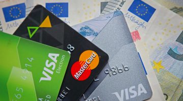 Kostenlose Kreditkarten eigenen sich perfekt als Zweitkarte