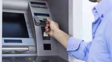 Bargeldabhebungen aus dem Guthaben sind mit der ADAC Kreditkarte kostenfrei