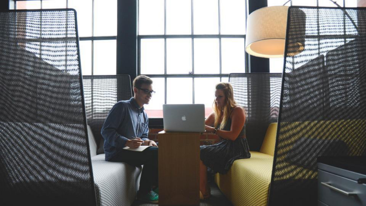 Steigende Kosten und ständige Gehaltsverhandlungen? Wie die Mitarbeiter motiviert und zufrieden bleiben. Kosten und ständige Gehaltsverhandlungen